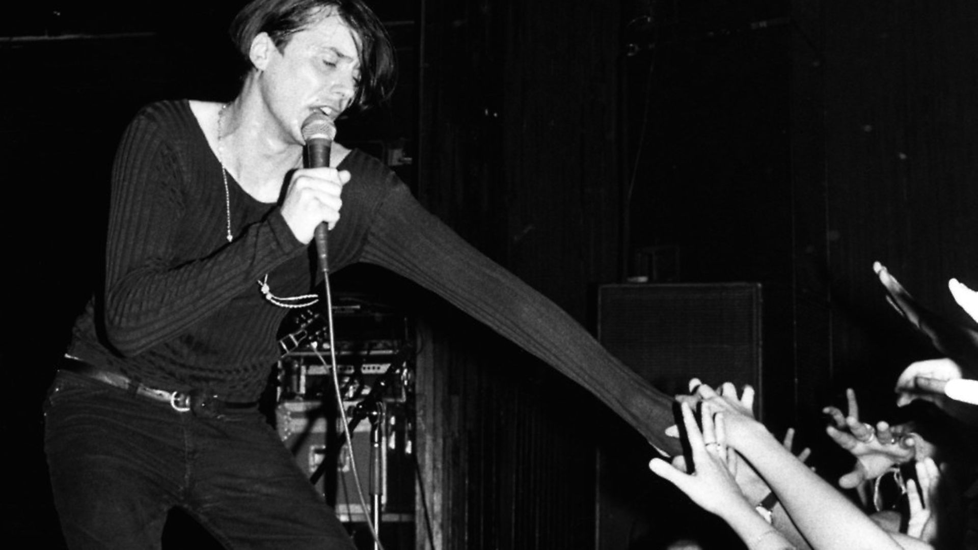 UNITED STATES - DECEMBER 15:  Photo of Brett ANDERSON and SUEDE; Brett Anderson  (Photo by Ebet Roberts/Redferns) - Credit: Redferns