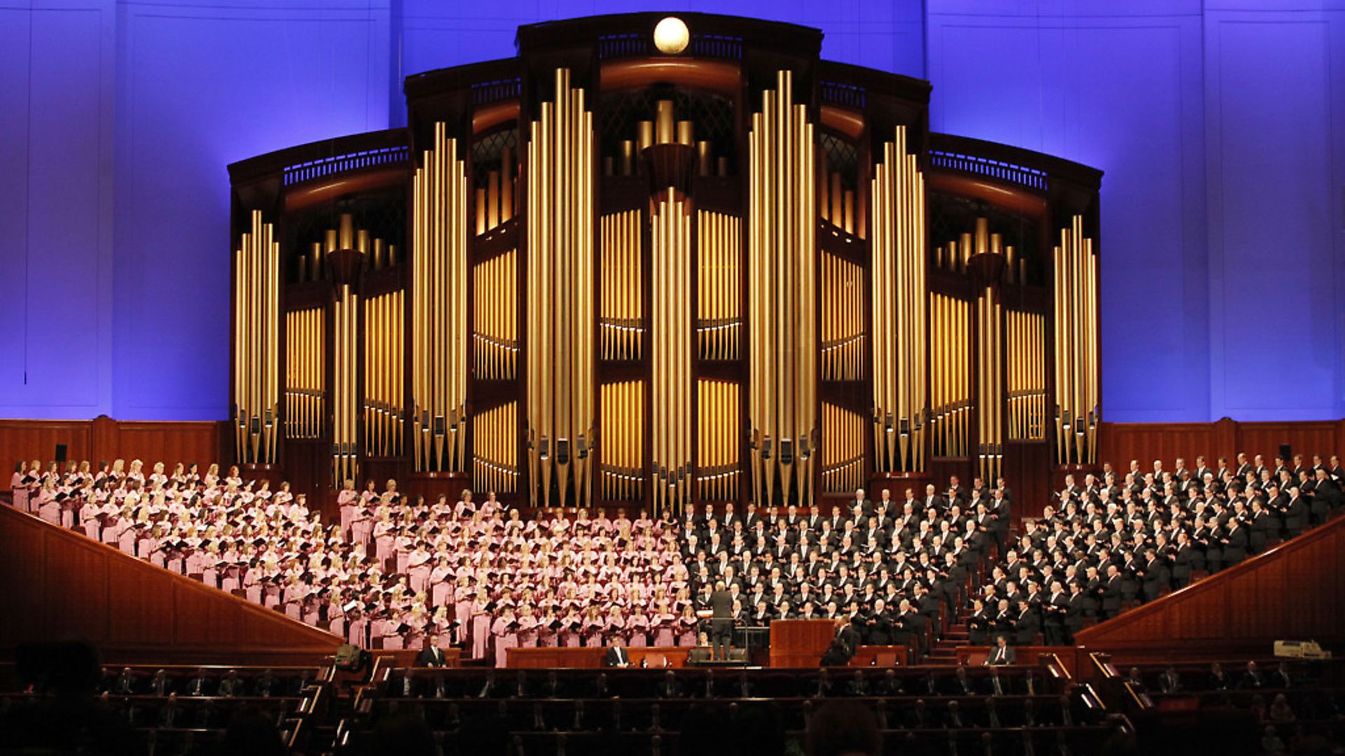 UNIQUE: The world-renowned Mormon Tabernacle Choir perform in Salt Lake City. Photo: Getty Images - Credit: Getty Images