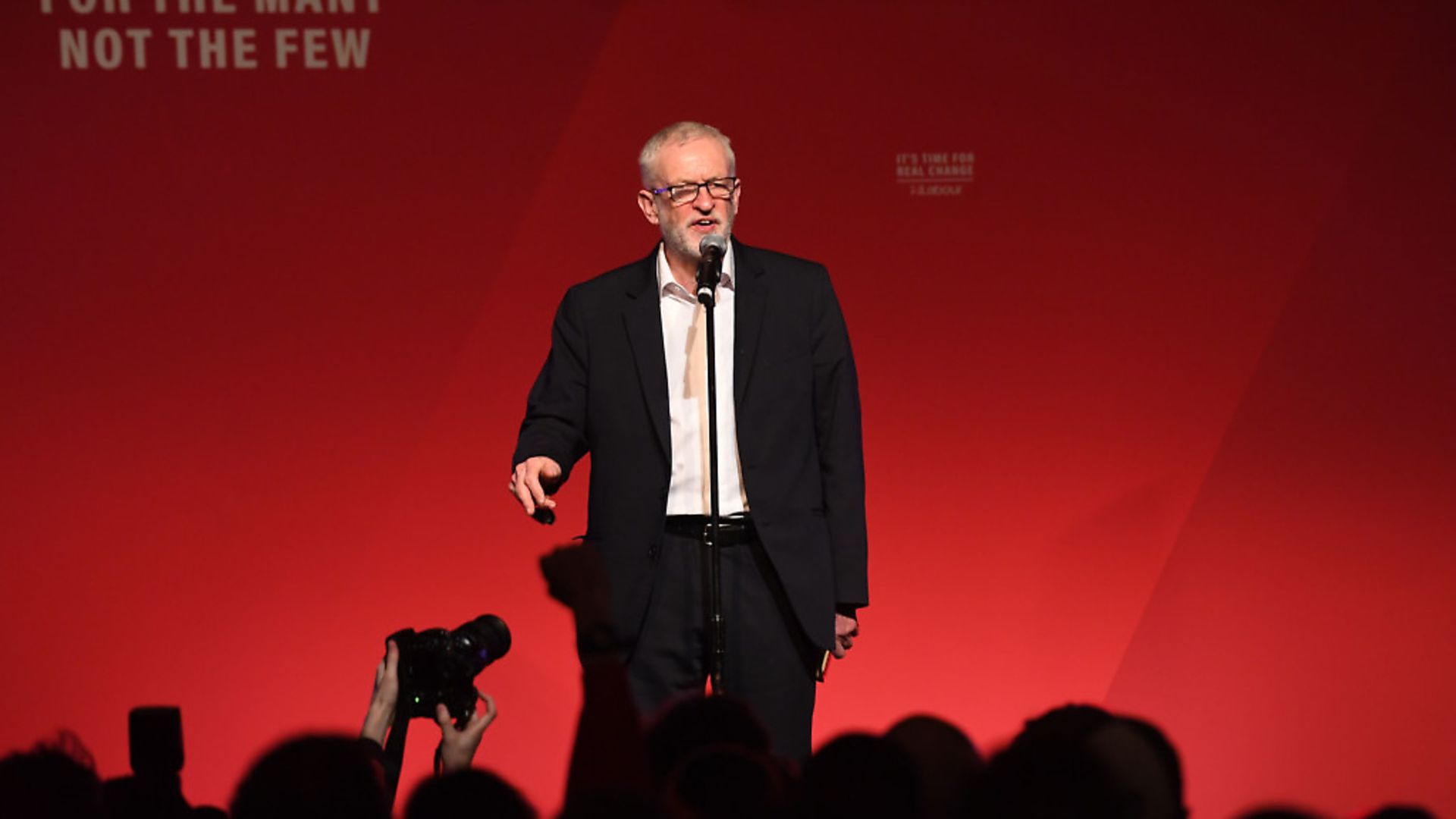 Labour leader Jeremy Corbyn speaks at a climate emergency rally in Falmouth, Cornwall. Photograph: Joe Giddens/PA Wire. - Credit: PA