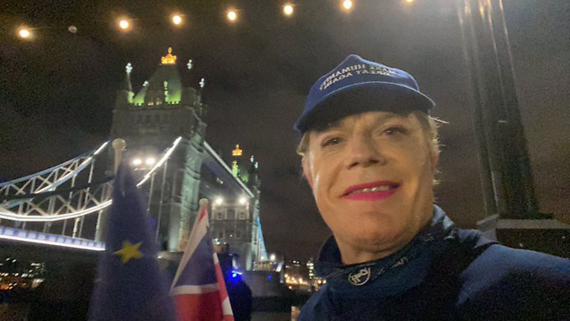 Eddie Izzard starts his 29 marathons in London. Photograph: Twitter. - Credit: Archant