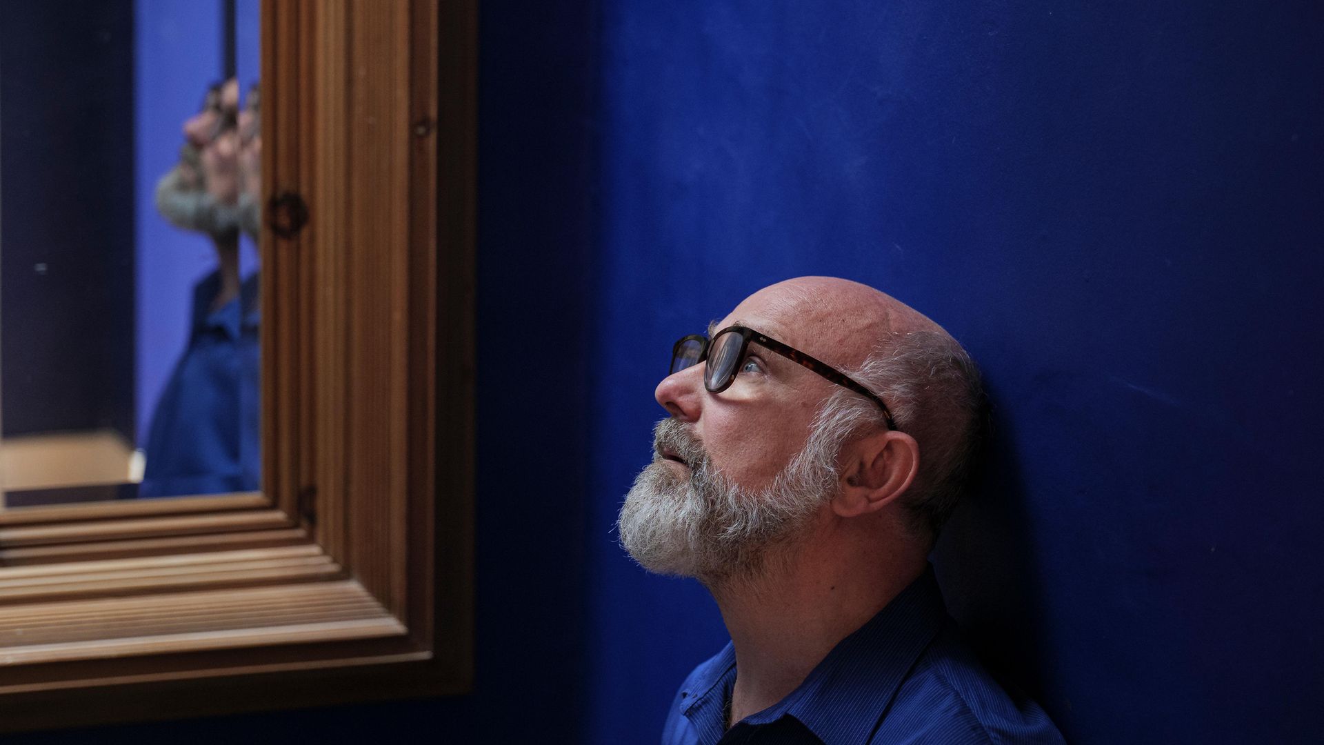 Stephen Unwin (theatre and opera director, writer and teacher) at home - Credit: Edmond Terakopian