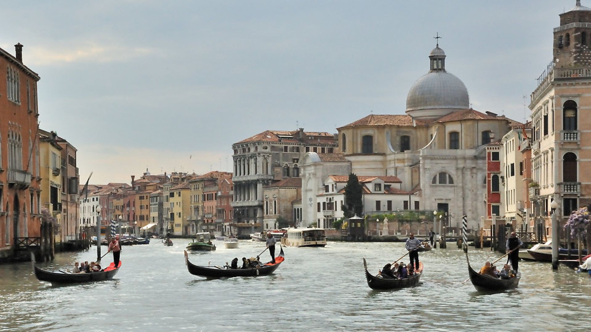 Gondoliers in Venice (question six) (Pic: Saffron Blaze) - Credit: Saffron Blaze