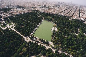 An aerial view of Madrid’s Jardines del Gran Retiro area, dominated by the 1.4 km2 (350 acre) El Retiro park. Earlier this year, it was declared a UNESCO World Heritage Site, together with the nearby Paseo del Prado. Photo: Carrastock/Getty Images