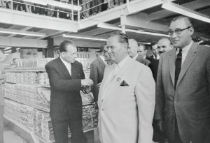 Marshal Tito (in white suit) is a delighted visitor to the Supermarket USA exhibit at the 1957 Zagreb International Trade Fair. Photo: Bettmann Archive/Getty images