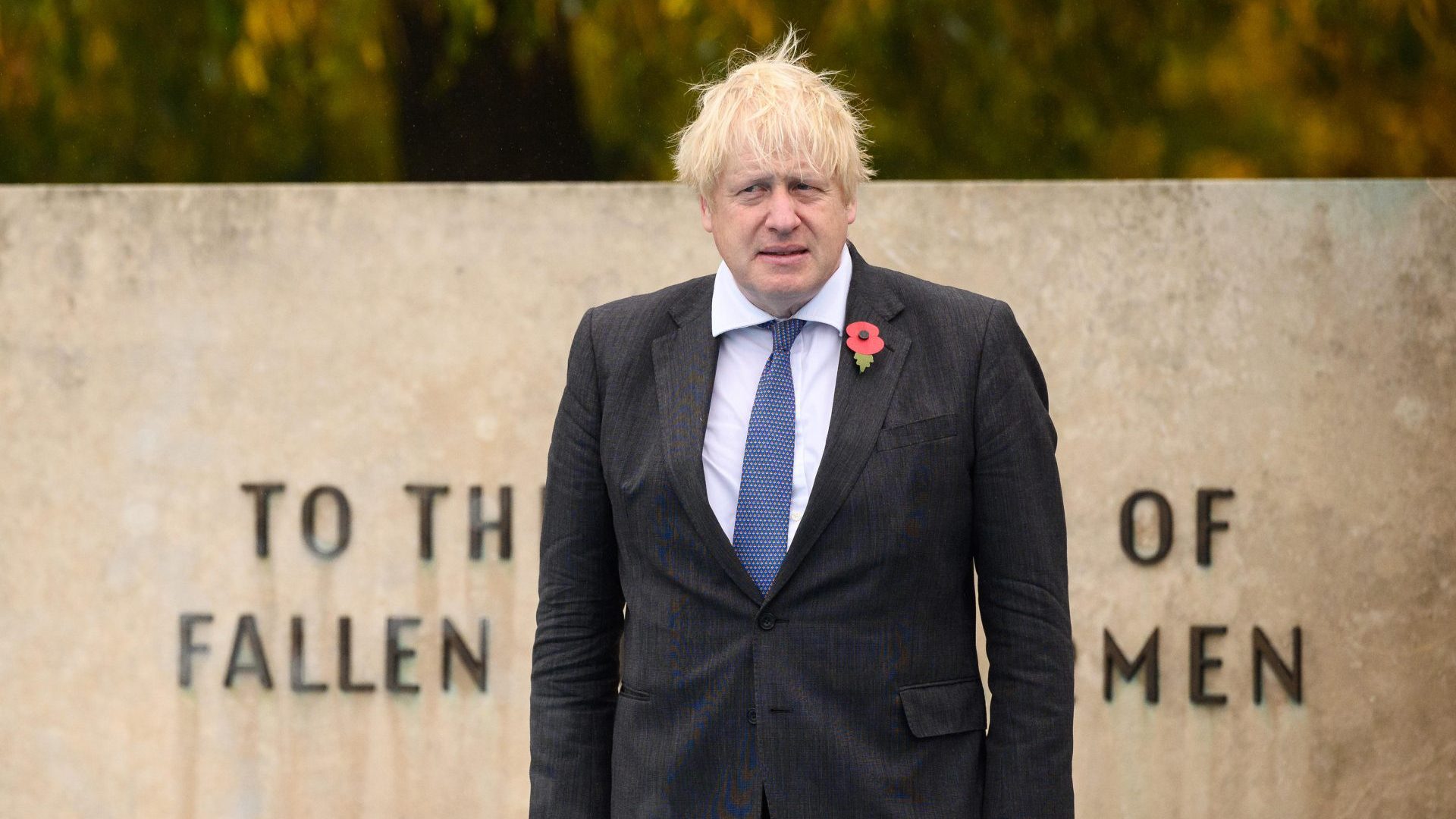 Boris Johnson looks dishevelled at a remembrance event at the Polish Air Force Memorial in his Uxbridge constituency. Photo: Leon Neal/Getty Images.
