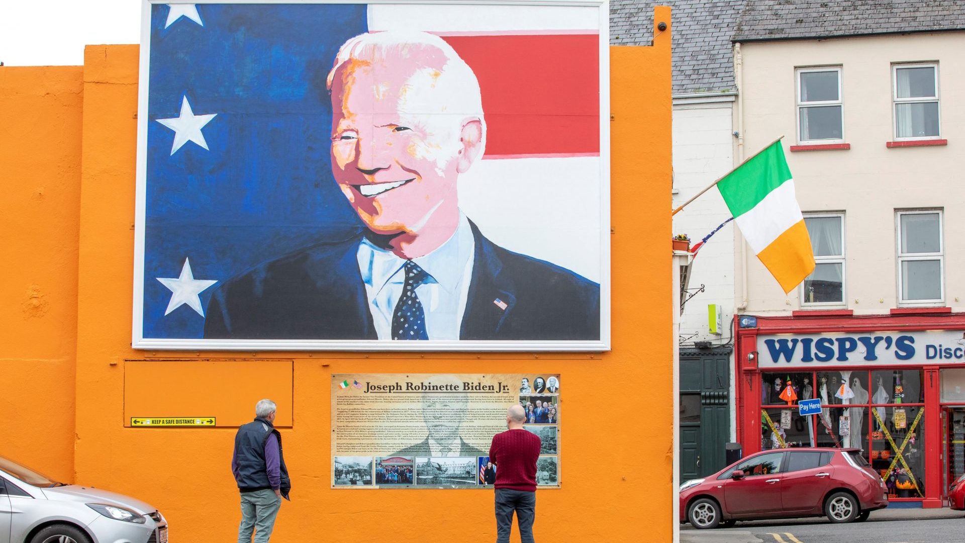 A giant painting of Joe Biden on the side of a pub in his ancestral hometown of Ballina, County Mayo. Photo: Paul Faith/ AFP via Getty Images.