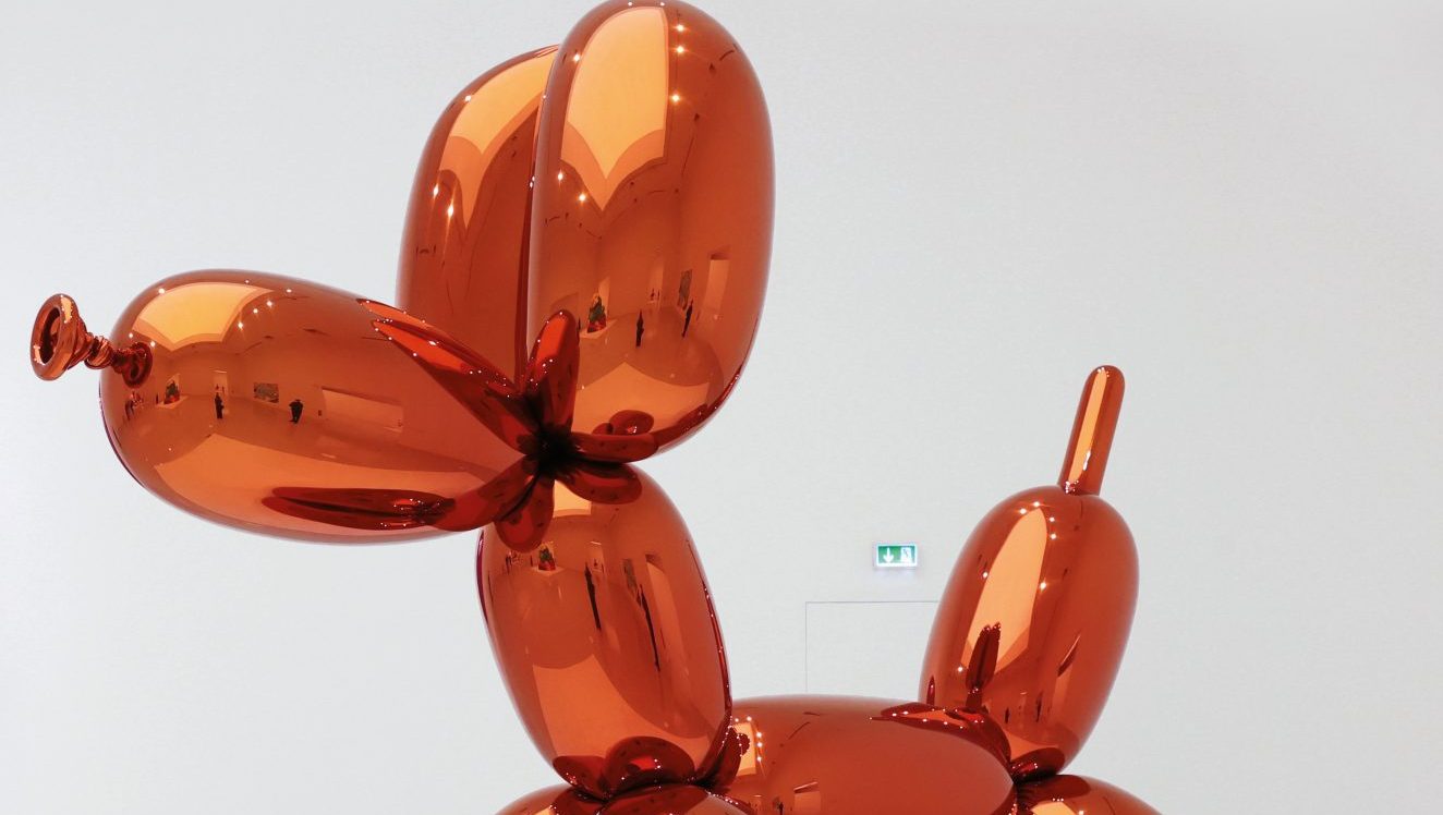 Jeff Koons’ balloon animal. Photo: Cindy Ord/Getty Imahes