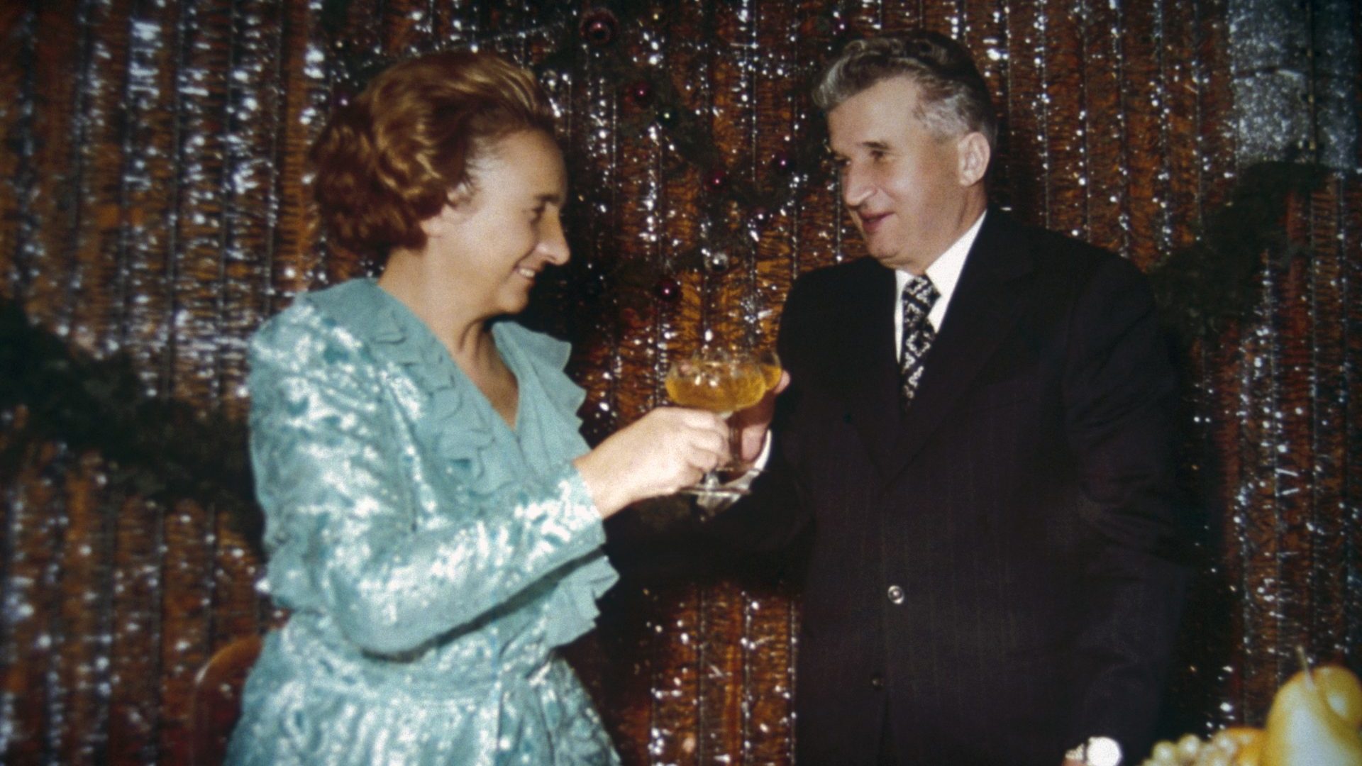 Romanian dictator Nicolae Ceauşescu and his wife, Elena (Photo: Patrick Robert/Sygma/
Getty)