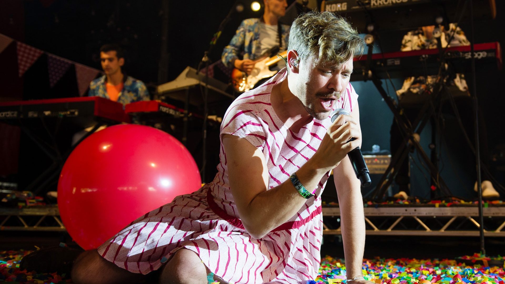 Will Young performs at Glastonbury, 2016 (Photo: Harry Durrant/Getty)