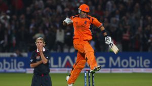 Ryan ten Doeschate 
celebrates Netherlands’ last-ball win over England in 2009 (Photo: Tom Shaw/Getty)