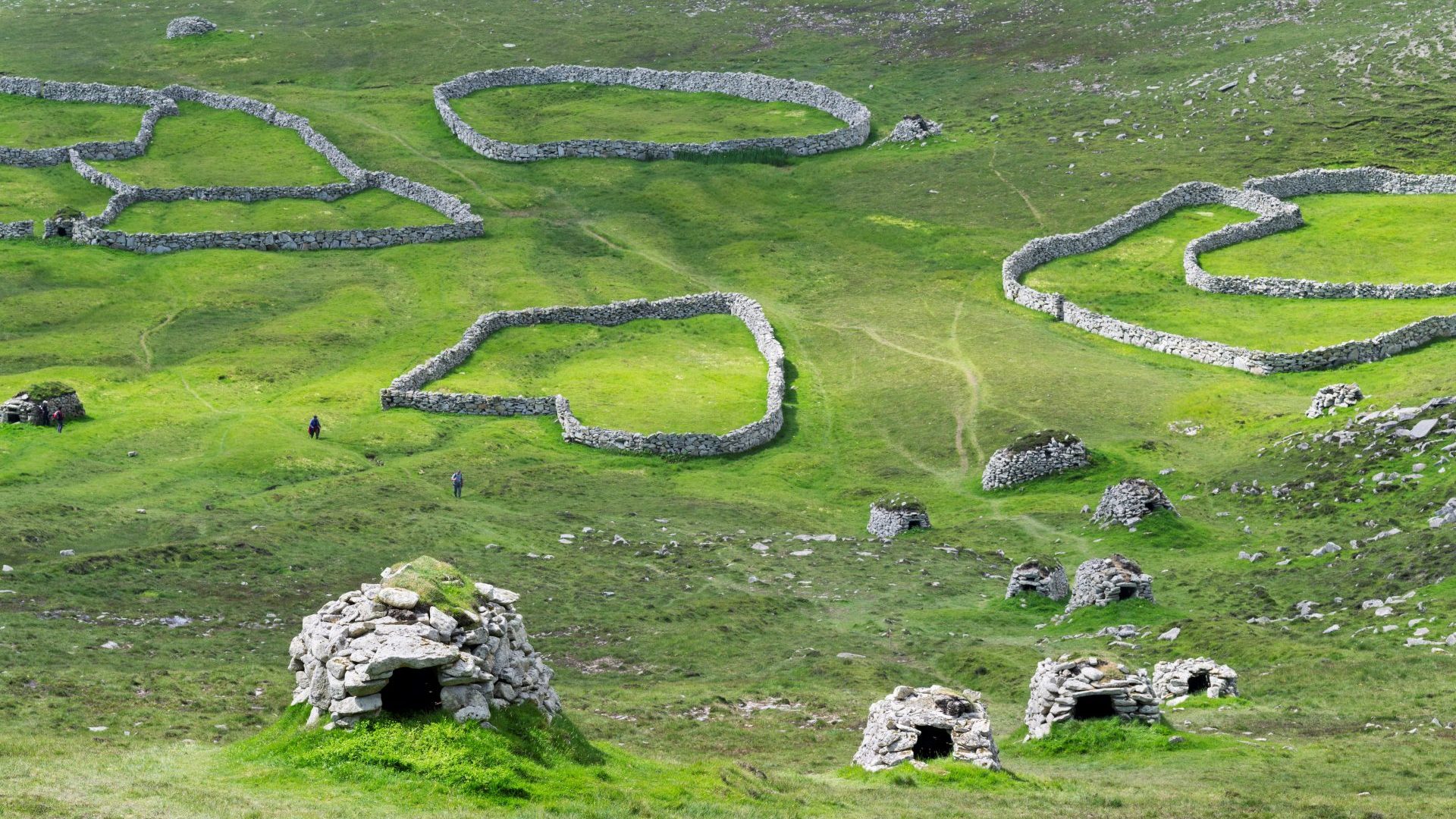 Cleits and stone corrals for sheep on the island of Hirta in the St Kilda archipelago (Photo: Martin Zwick/Getty)