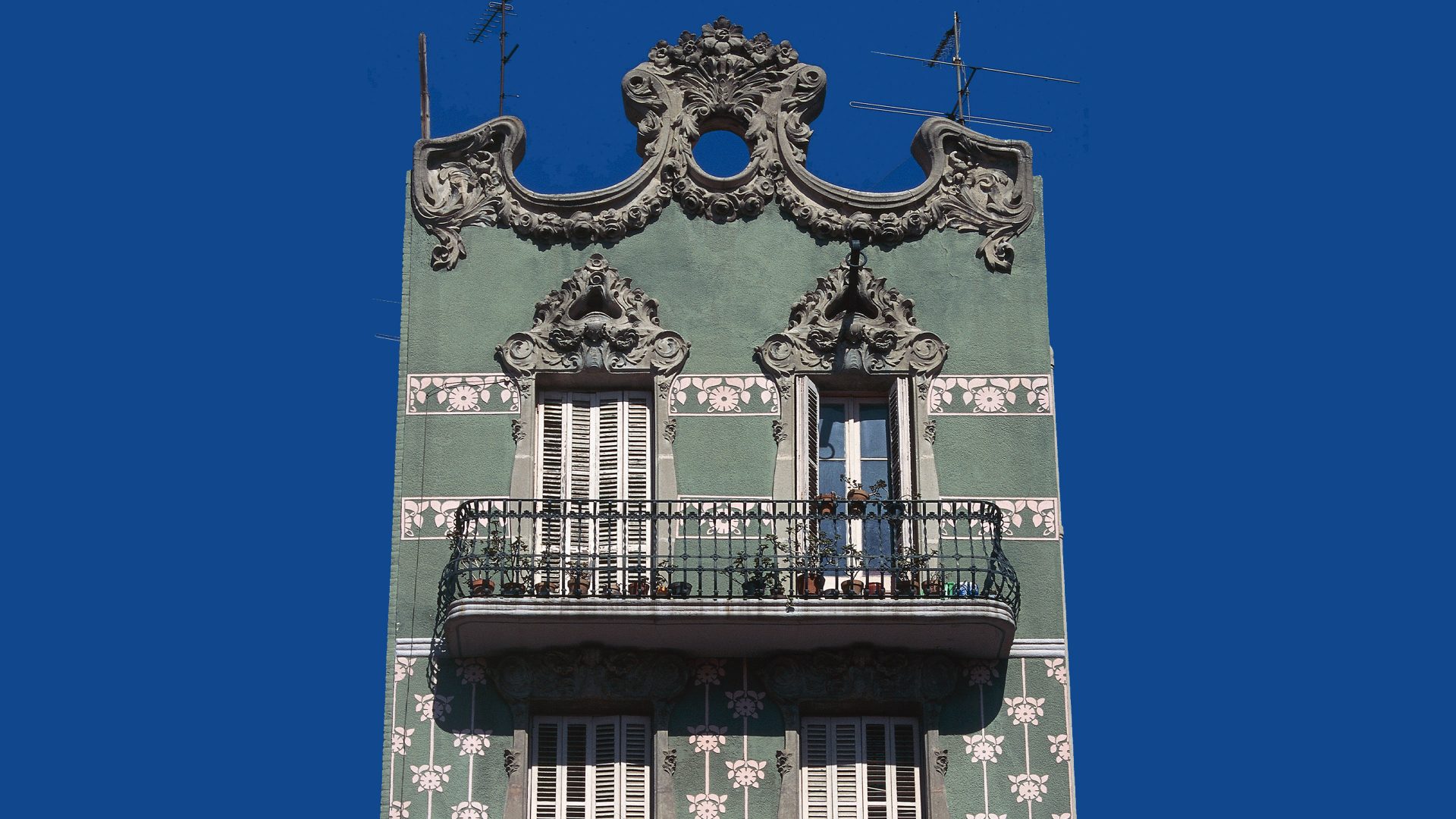 A modernist-style building in the Gràcia district of Barcelona. Photo: DeAgostini/Getty