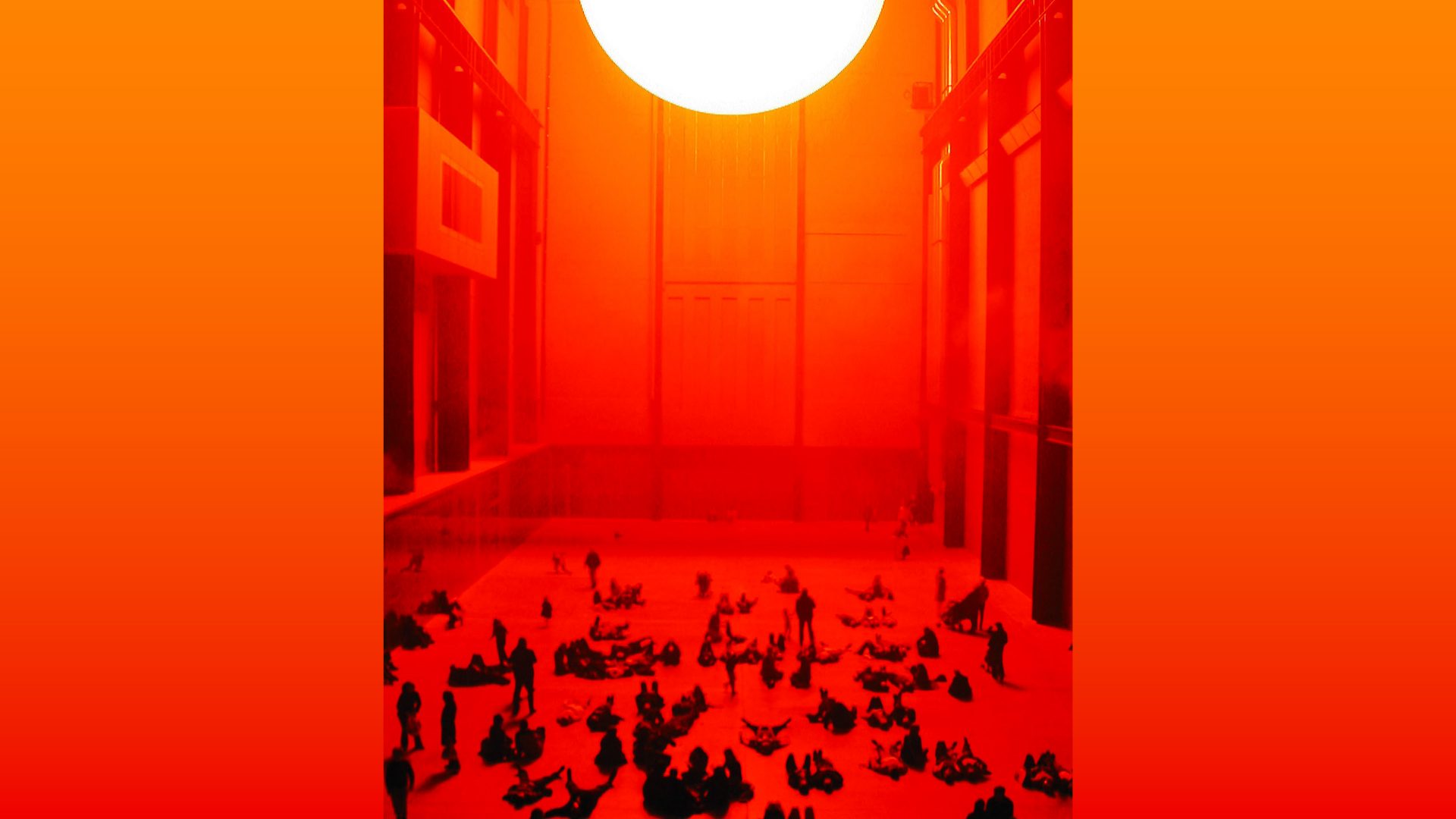 Danish artist Olafur Eliasson’s artificial sun in Tate Modern’s Turbine Hall, 2003. Photo: InPictures Ltd/Corbis