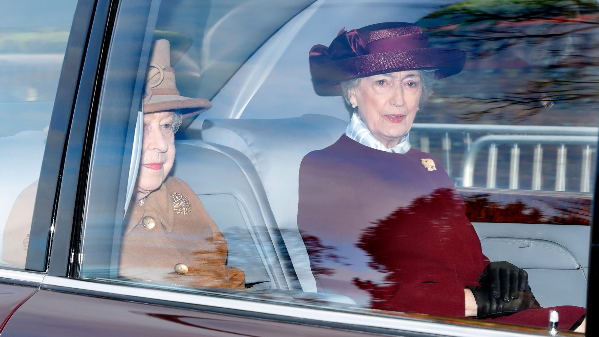 Lady Hussey with the late Queen in 2020. Photo by Max Mumby/Indigo