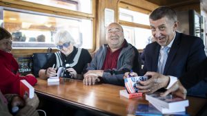 Andrej Babiš (right) meets his supporters on the campaign trail. Babiš is the best known candidate in the forthcoming presidential elections. Photo: Gabriel Kuchta/Getty