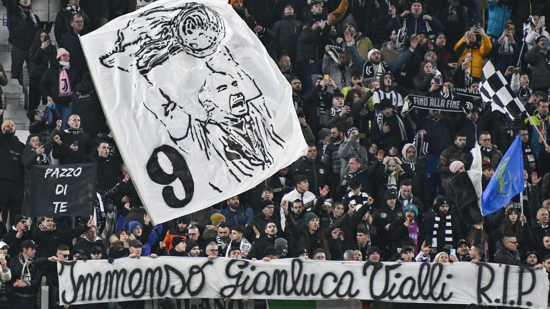 Juventus fans display a banner in memory of the late Gianluca 
Vialli during their team’s Serie A match against Udinese at 
the Allianz Stadium in Turin, January 7 2023. Photo: Diego Puletto/Getty