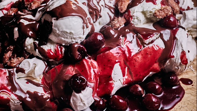 Mark Hix's pavlova