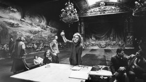 Ariane Mnouchkine and the Théâtre du Soleil team rehearse in Vincennes. Photo: Michel Laurent/
Gamma-Rapho/Getty