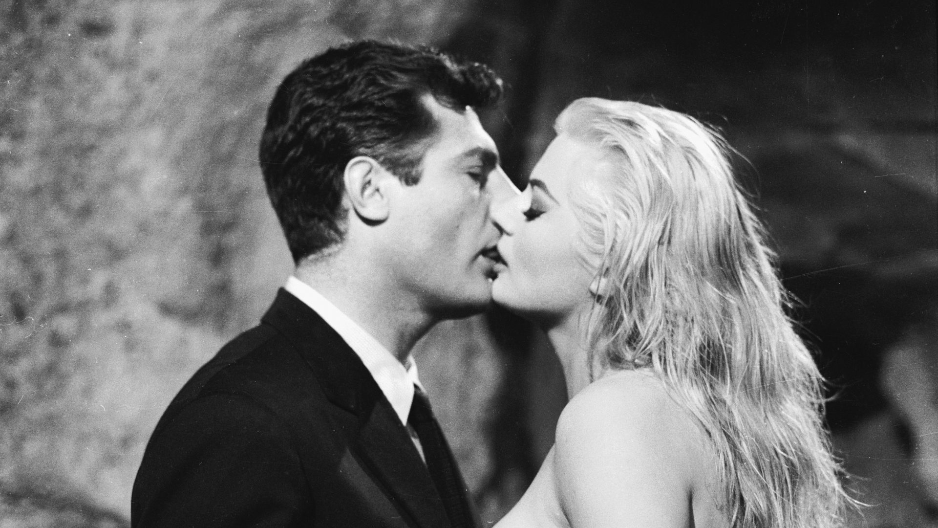 Marcello Mastroianni and Anita Ekberg in Fellini’s La Dolce Vita (1960), the quintessential Italian film. Image: Getty