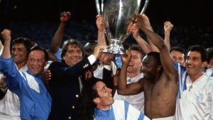 Club president 
Bernard Tapie and 
the Olympique de 
Marseille players 
celebrate their 
Champions League 
final victory against 
AC Milan in Munich, 
May 1993. Photo: William 
Stevens/Gamma-Rapho/Getty