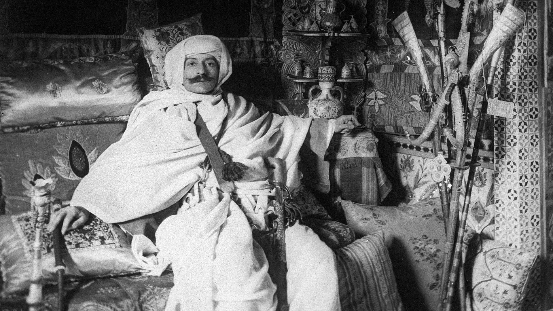 French writer and 
naval officer Pierre 
Loti in traditional 
Spahi costume 
Photo: API/Gamma Rapho/Gett