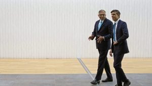 Rishi Sunak and Chairman of the Board at Tata, Natarajan Chandrasekaran, visit Land Rover. Photo: CHRISTOPHER FURLONG/POOL/AFP via Getty Images