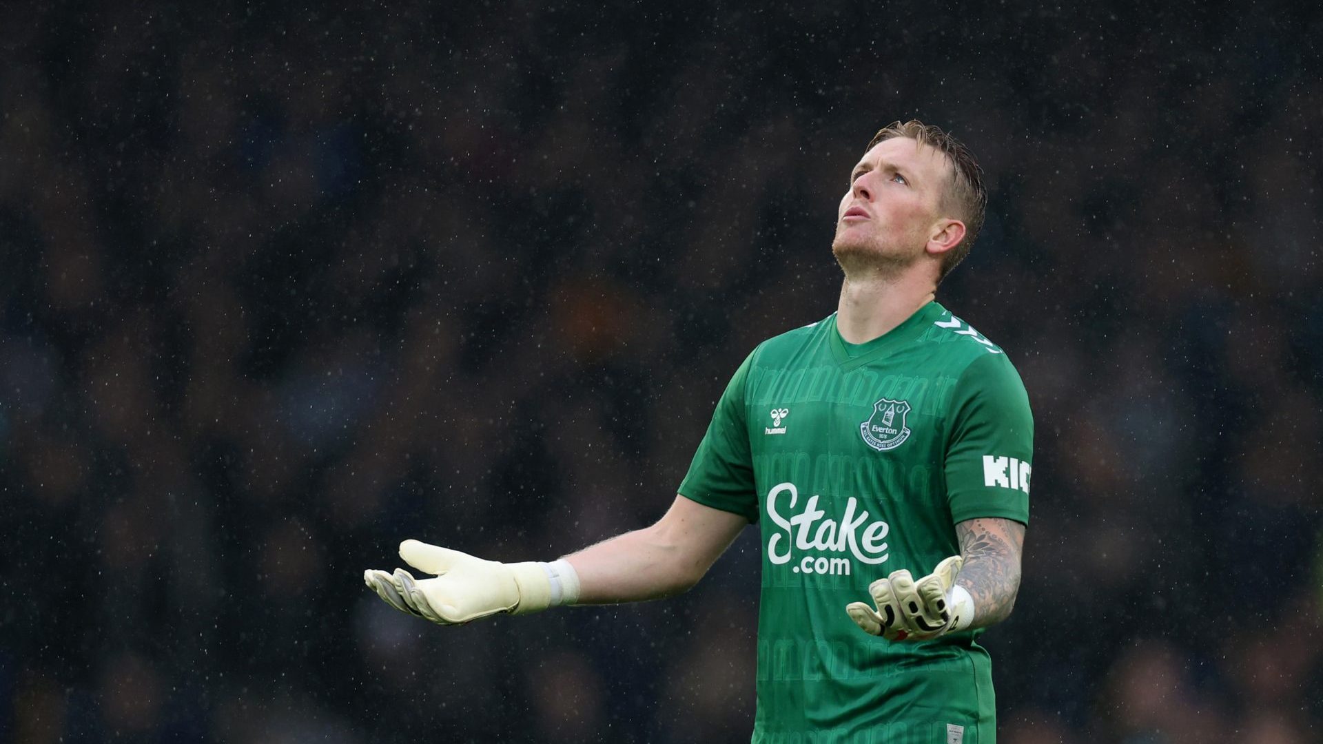 Jordan Pickford of Everton reacts during the Premier League match between Everton FC and Luton Town at Goodison Park. Photo: George Wood/Getty Images