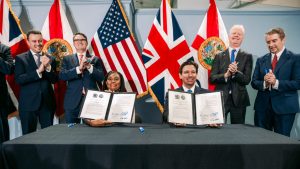 Kemi Badenoch, the trade secretary, signs a Memorandum of Understanding with Florida governor Ron DeSantis. Photo: Ron DeSantis/X