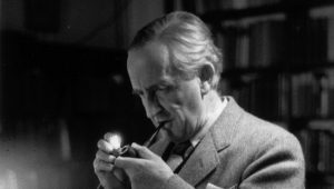 Lord of the Rings author JRR Tolkien would have taken great exception to becoming embedded as an acceptable face of the far-right by the likes of Giorgia Meloni. Photo: Haywood Magee/Picture Post/Hulton Archive