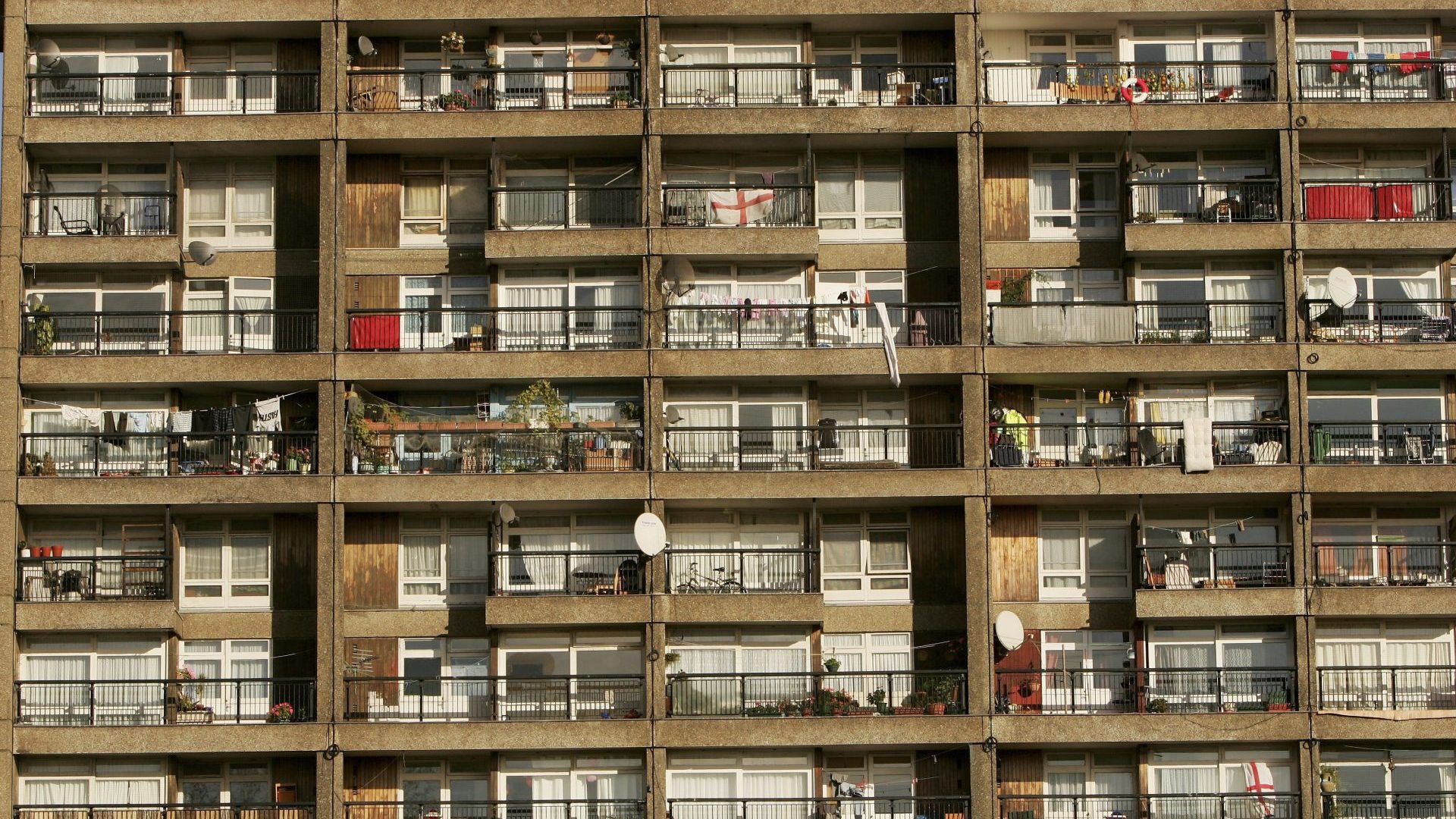 Many flatshares in London house four or five people who would rather have their own home. Photo: Scott Barbour/Getty