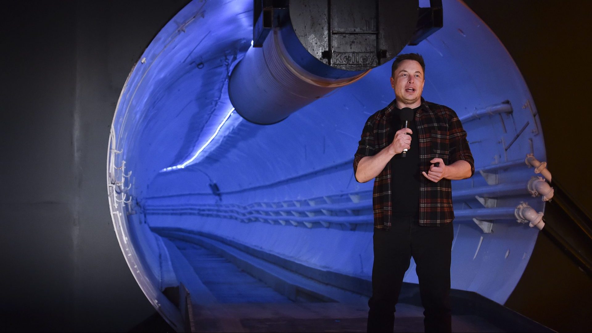  speaks during an unveiling event for the Boring Company Hawthorne test tunnel in Hawthorne, south of Los Angeles. Photo: ROBYN BECK/AFP via Getty Images 