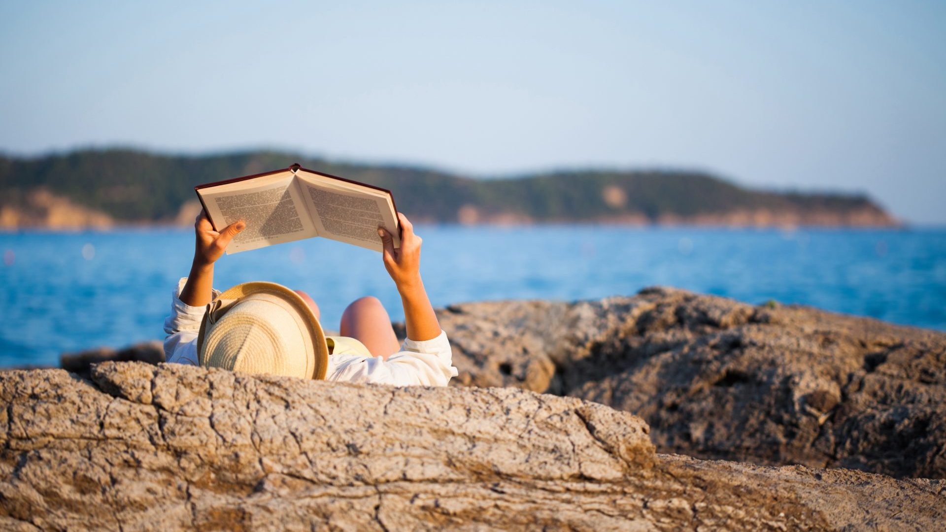 New books, old classics, poetry and prizewinners: there is something for everyone. Photo: Adobe Stock