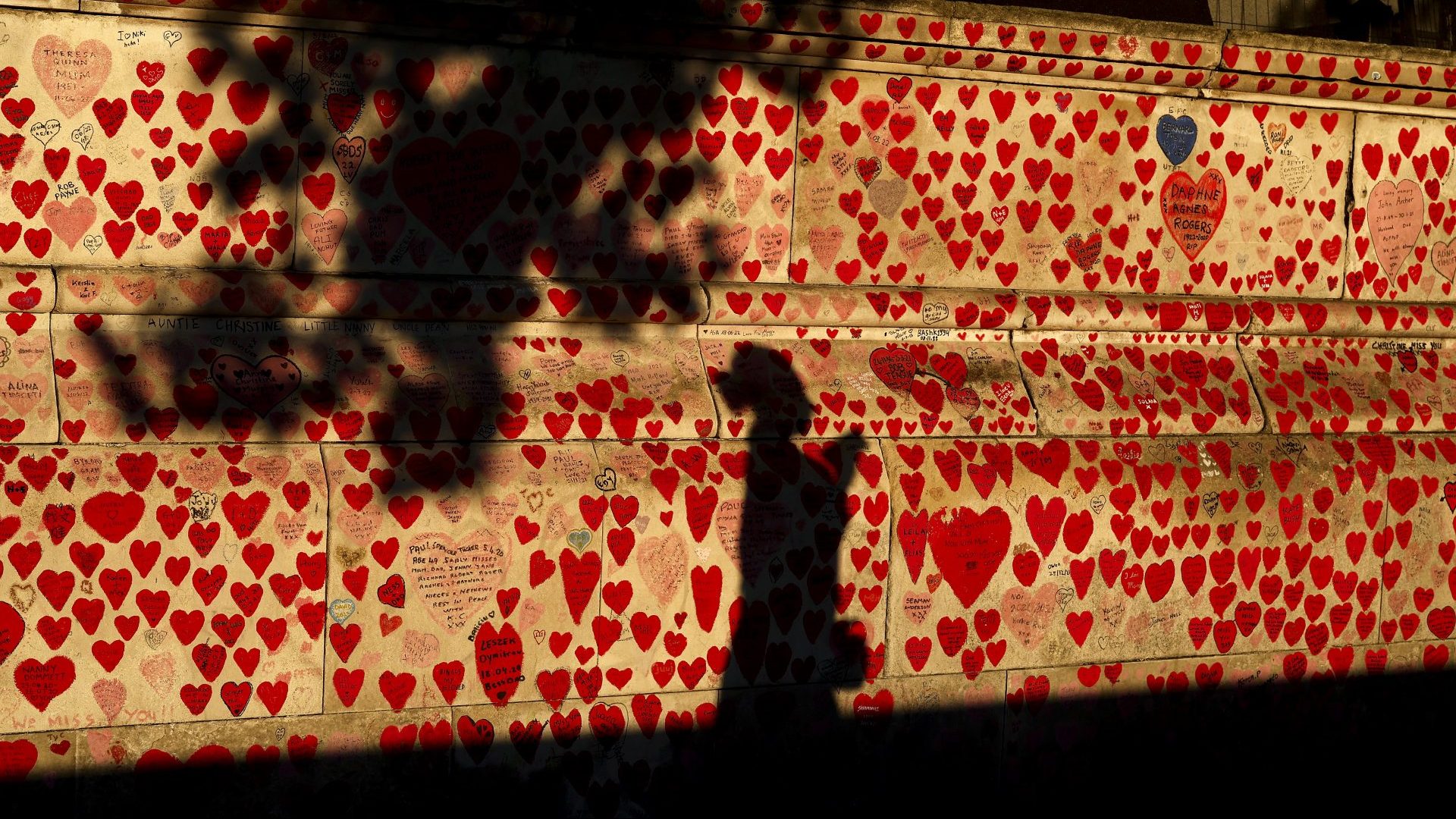 The Covid memorial wall in London. When Covid hit, there was no single minister responsible for emergencies. Photo: Jeff J Mitchell/Getty
