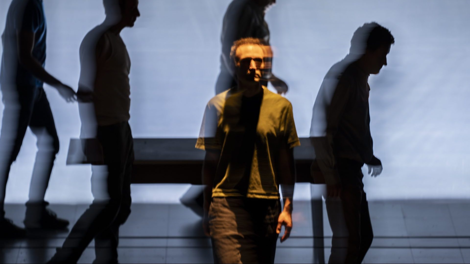 Khalid Abdalla and the Mnemonic cast at the National Theatre (c) Johan Persson