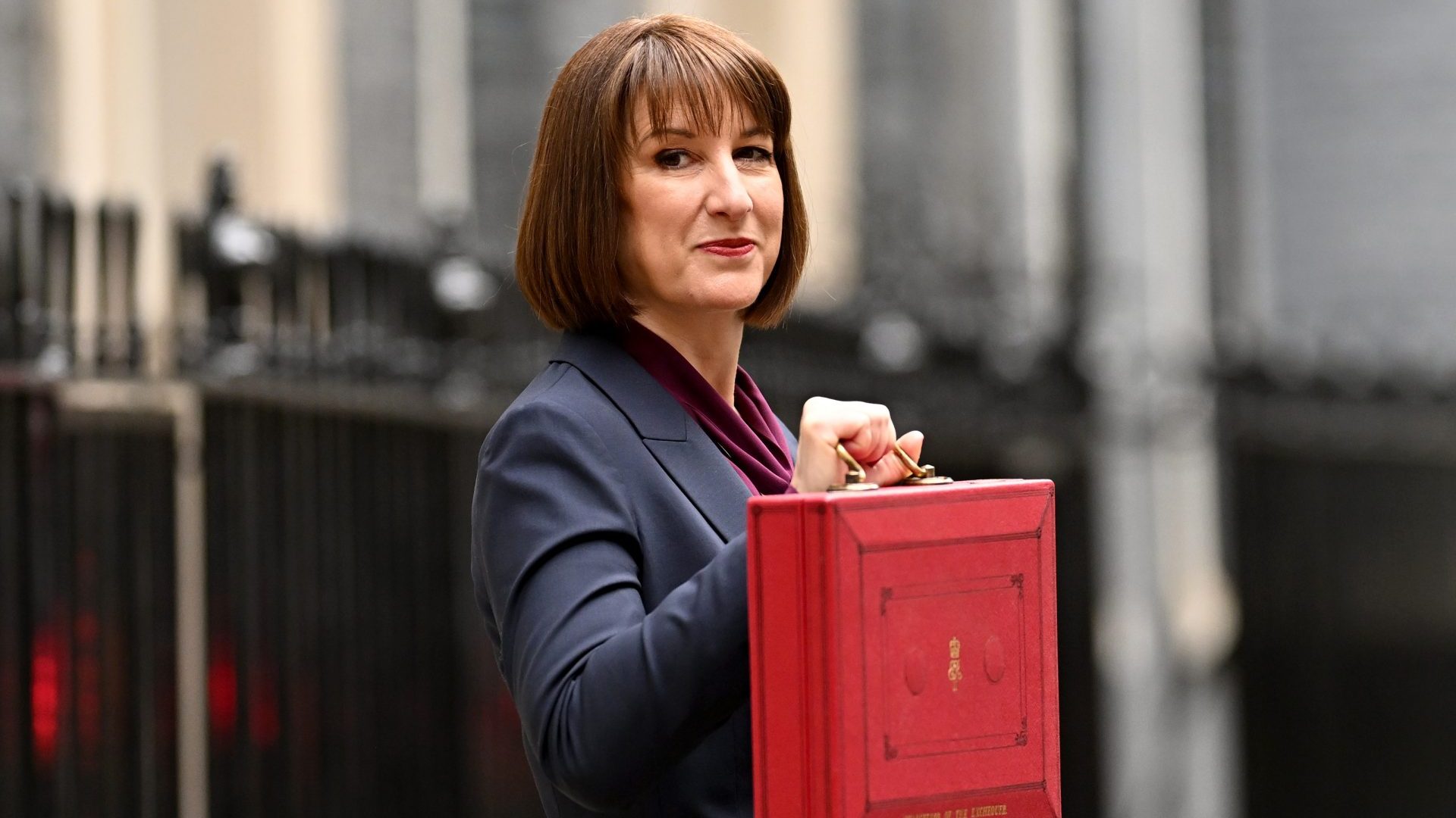 Rachel Reeves poses with the red box outside number 11 Downing Street. Photo: Leon Neal/Getty Images