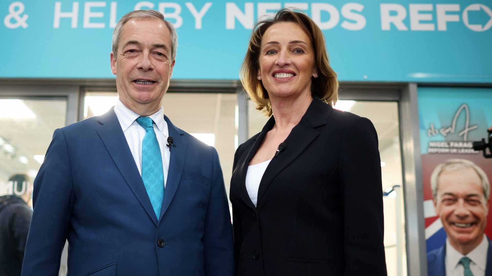 Nigel Farage stands next to Sarah Pochin as she launches her campaign as the candidate for the Runcorn and Helsby by-election. Photo: Ryan Jenkinson/Getty Images