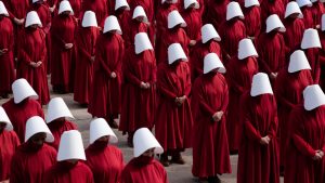 The Handmaidʼs
Tale has evolved
from dystopian
fiction into a
chilling reflection
of Trump-era
America. Photo: Getty