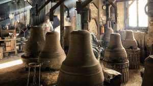 "This village has been making church bells for the Vatican and other Catholic parishes around the world". Photo: campanemarinelli (via Instagram)
 
