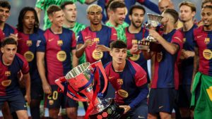 Midfielder Pedri lifts the trophy as Barcelona win La Liga. Again. Photo: Gongora/NurPhoto/Getty